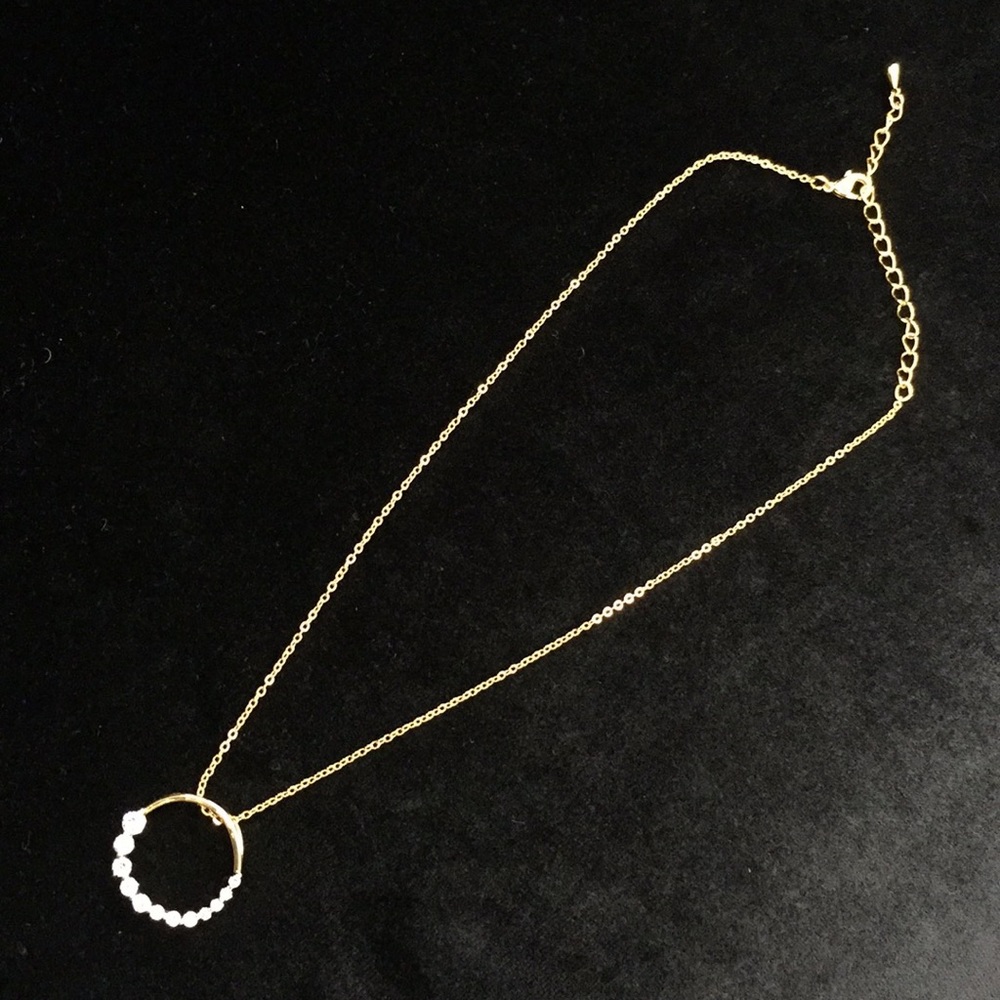 Austrian Crystal Necklace - Picture 3 of 6